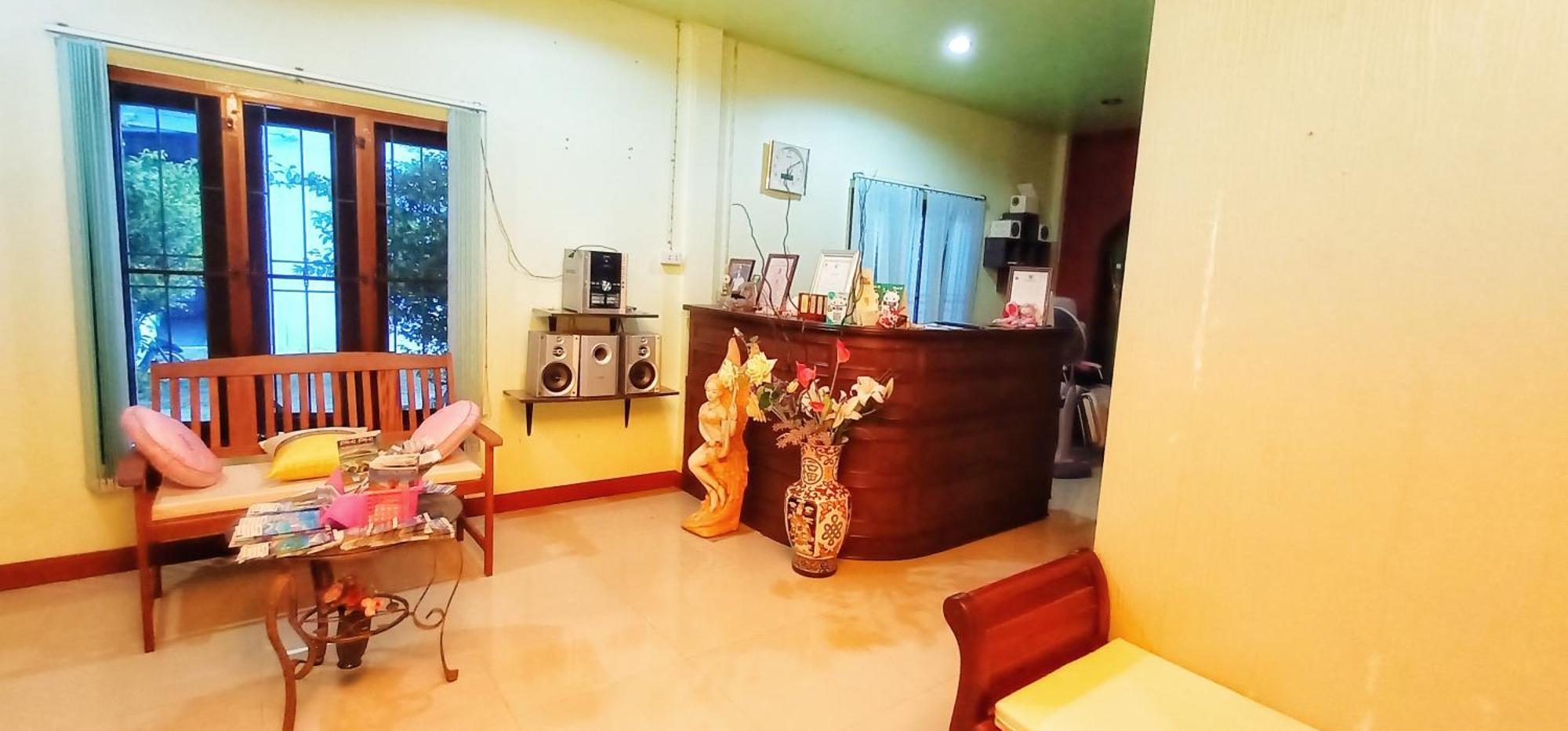 1号快乐城市旅馆 Takuapa 外观 照片
